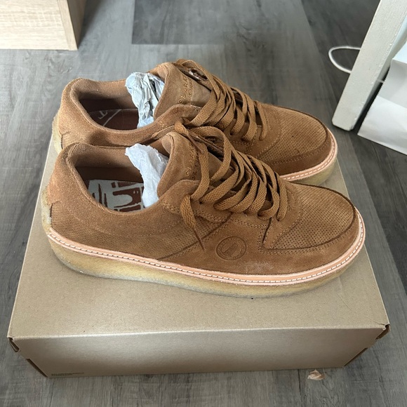 Clarks Sanford - Picture 1 of 4